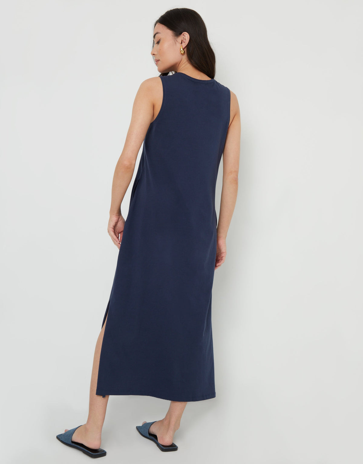 Women's Navy Sleeveless Jersey Midi Dress with Pockets Eco Trendt. shop